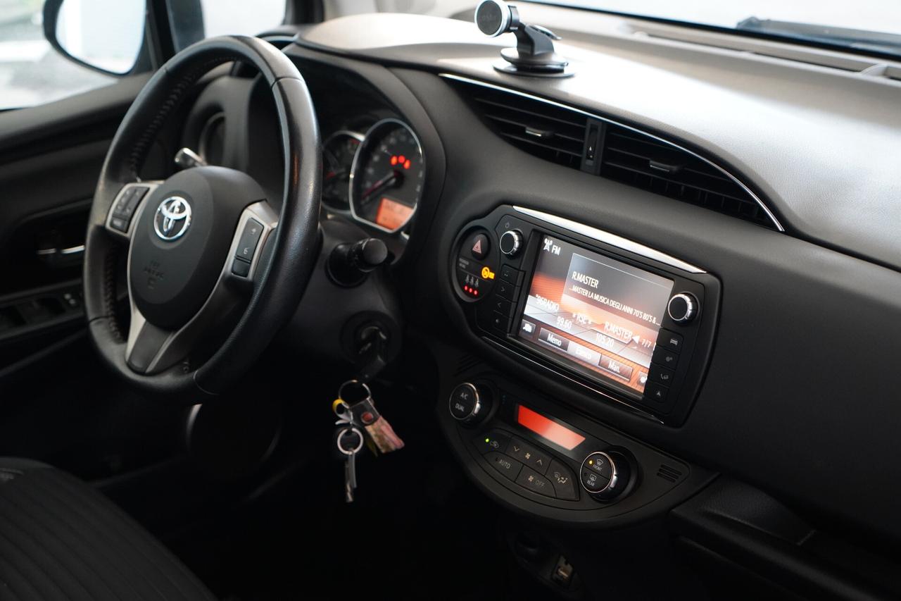 Toyota Yaris 1.0 5 porte Lounge 70 CV