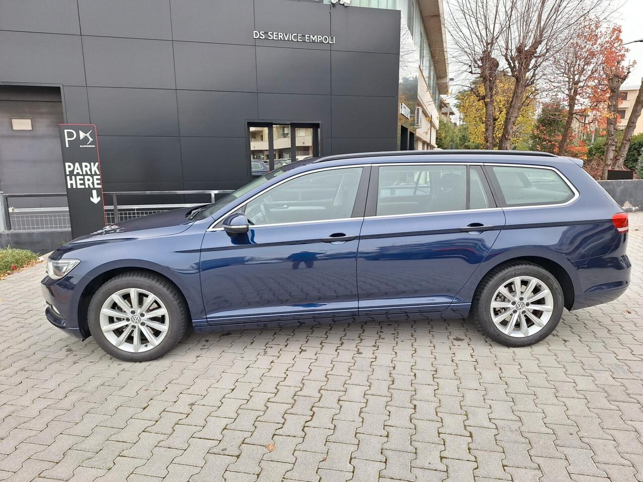 Volkswagen Passat Variant 1.6 TDI SCR DSG Business BMT CAMBIO AUTOMATICO