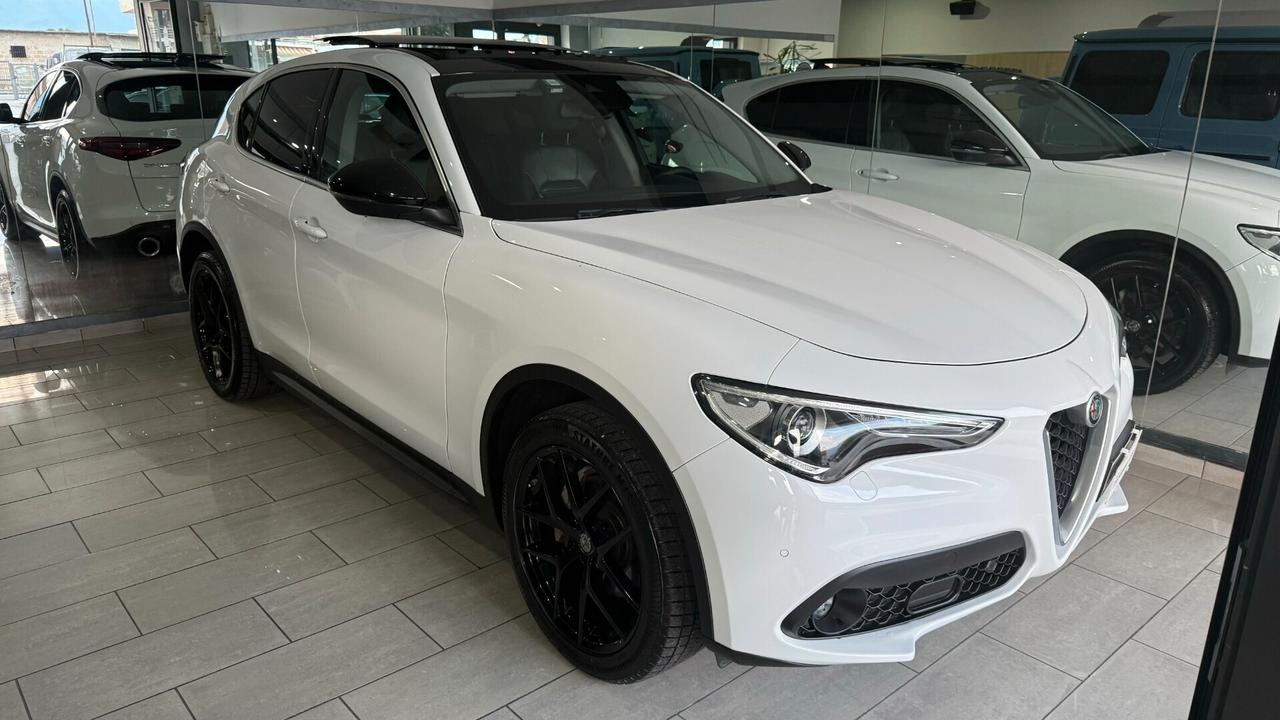 ALFA ROMEO STELVIO TETTO APRIBILE