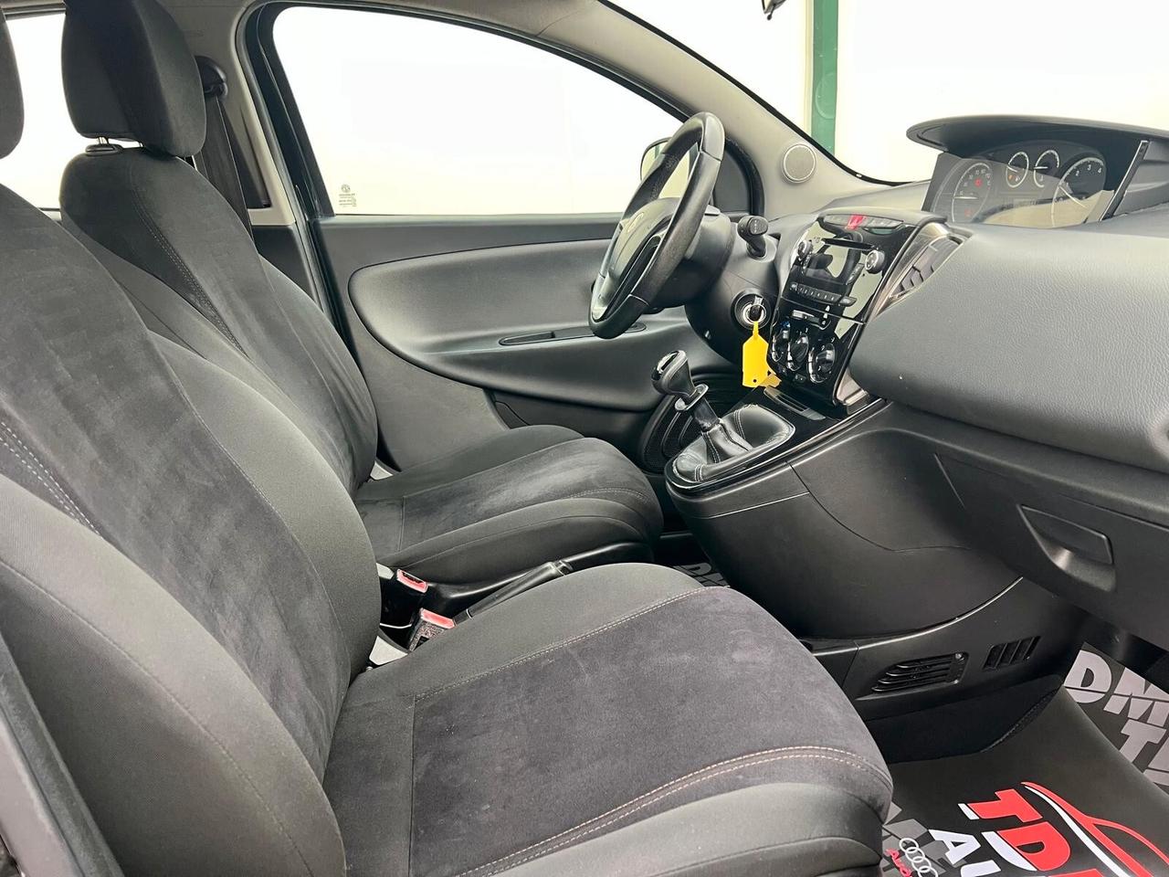 Lancia Ypsilon 1.2 5 porte