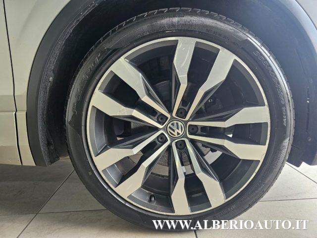 VOLKSWAGEN Tiguan 2.0 TDI SCR DSG Sport R-line BlueMotion Technology