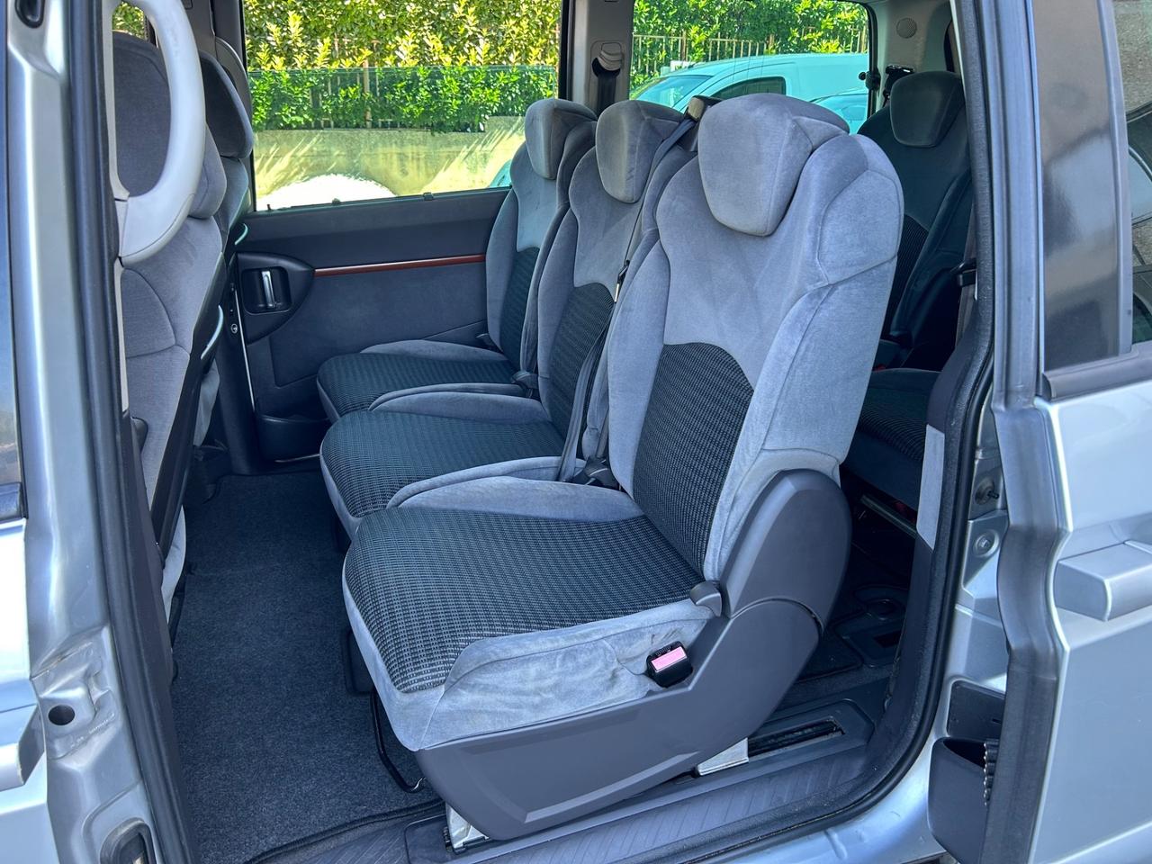 Citroen C8 2.2 HDi FAP 7 Posti