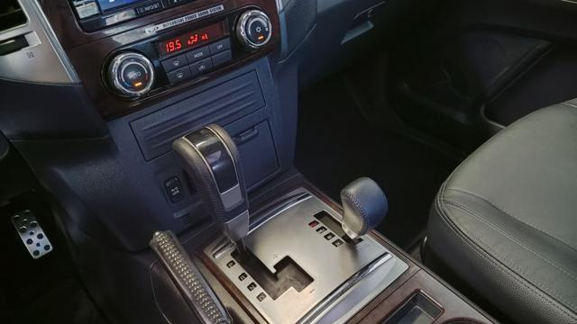 MITSUBISHI Pajero 3.2 DI-D 16V aut. 3p. Intense - AUTOCARRO 2 POSTI