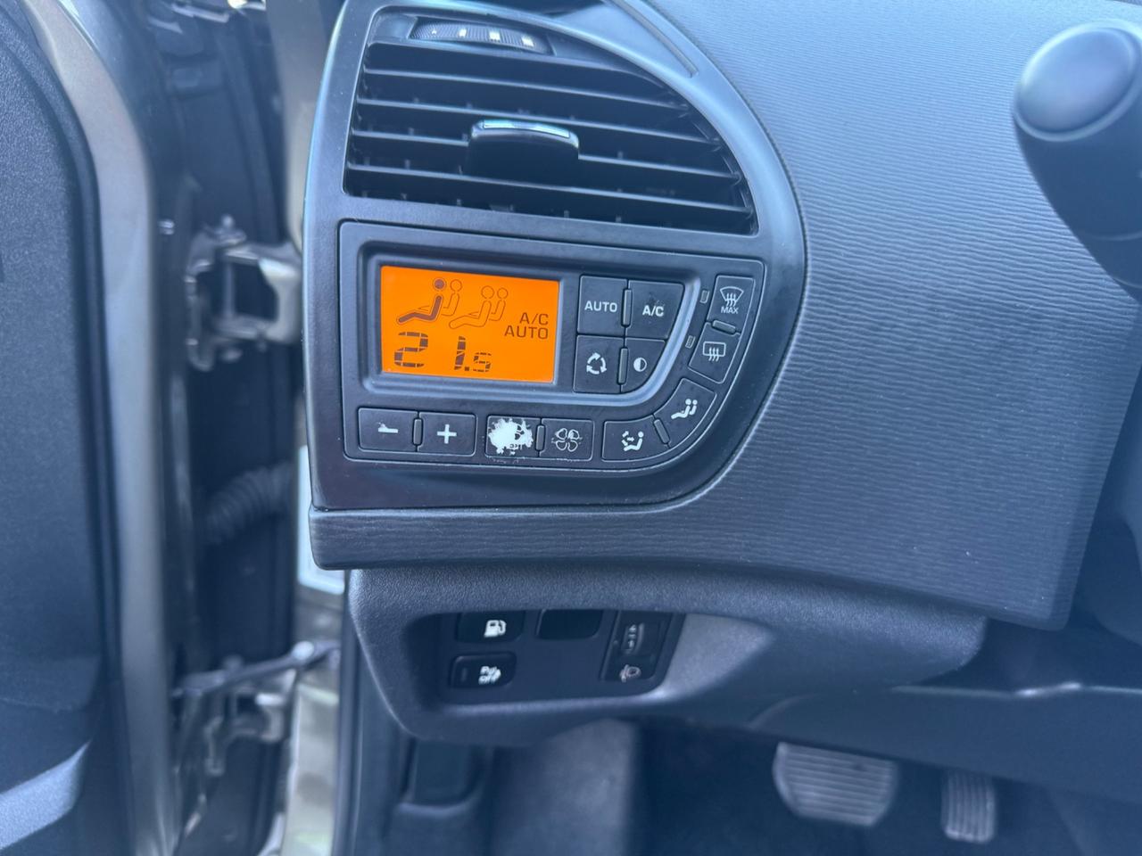 Citroen C4 Picasso 1.6 HDi 110 FAP CMP6 airdream OK NEOPATENTATI