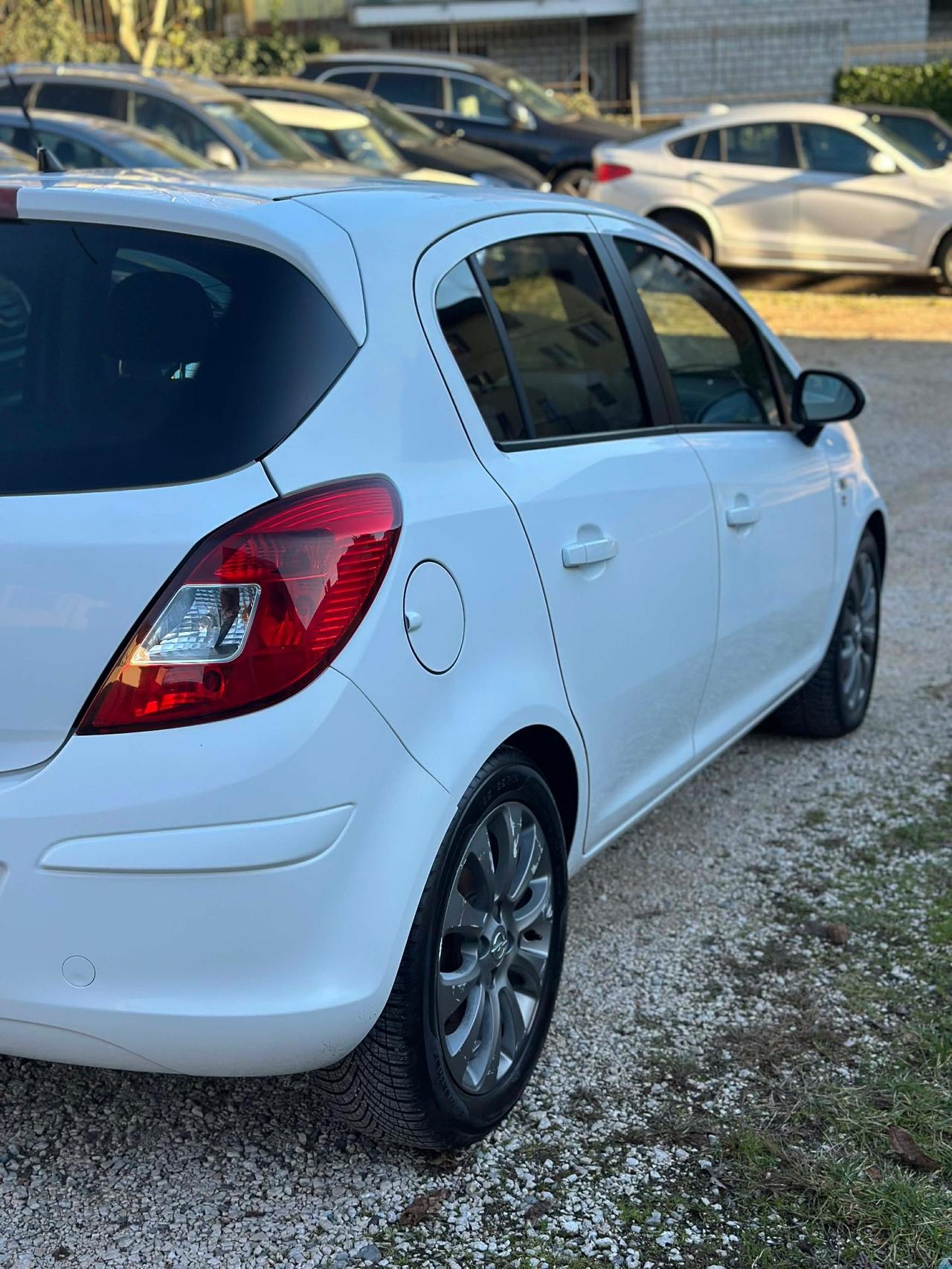 Opel CORSA 1.2 5P COSMO KMCERT NEOPAT UNICOPR