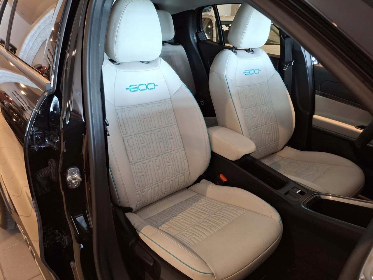Fiat 600 Hybrid 100 CV DCT MHEV La Prima