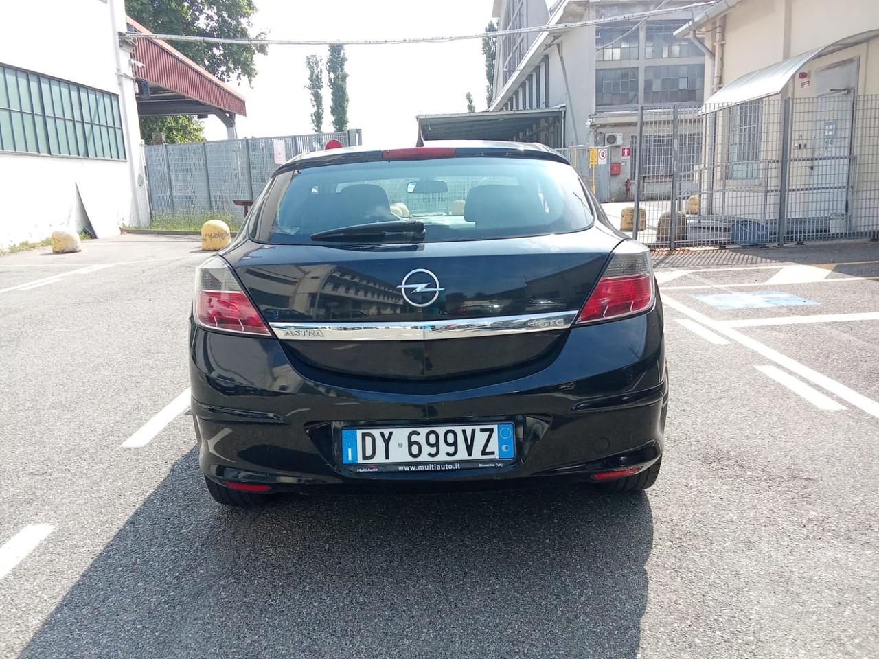 Opel Astra GTC 1.6 16V VVT 3 porte 2009