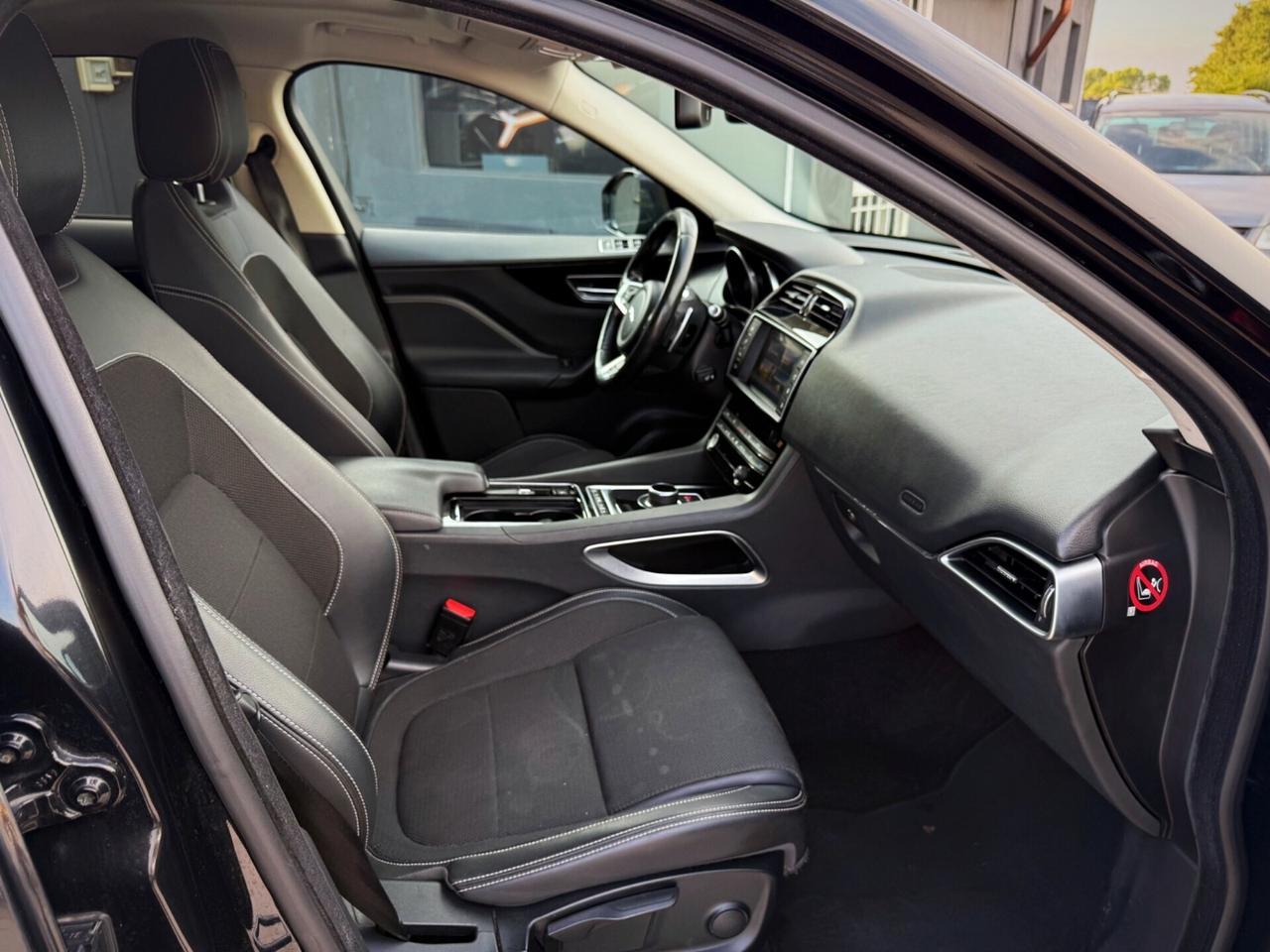 Jaguar F-Pace 2.0 D 180 CV AWD aut. Portfolio 12 mesi di garanzia