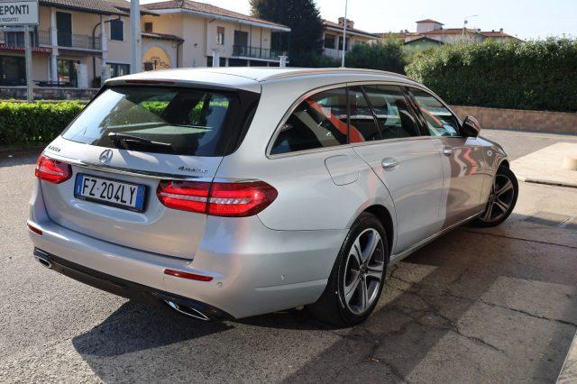 MERCEDES-BENZ E 220 d S.W. 4Matic Auto LED Luci AMBIENT Camera ACC Rad