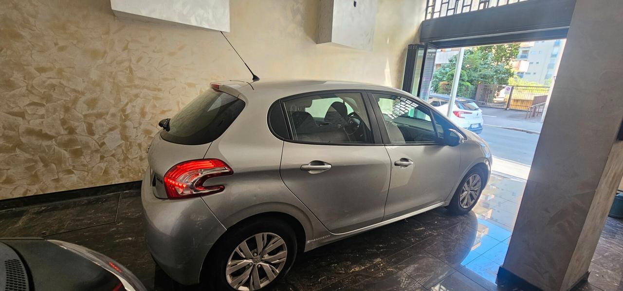 Peugeot 208 1.2 VTi 82 CV 5 porte Access