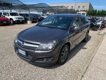 OPEL Astra 1.6 16V GPL-TECH Station Wagon Edition
