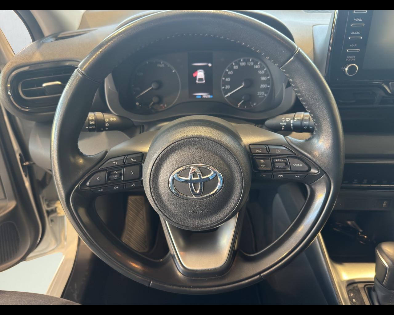 TOYOTA Yaris 4ª serie - Yaris 1.5 Hybrid 5 porte Business