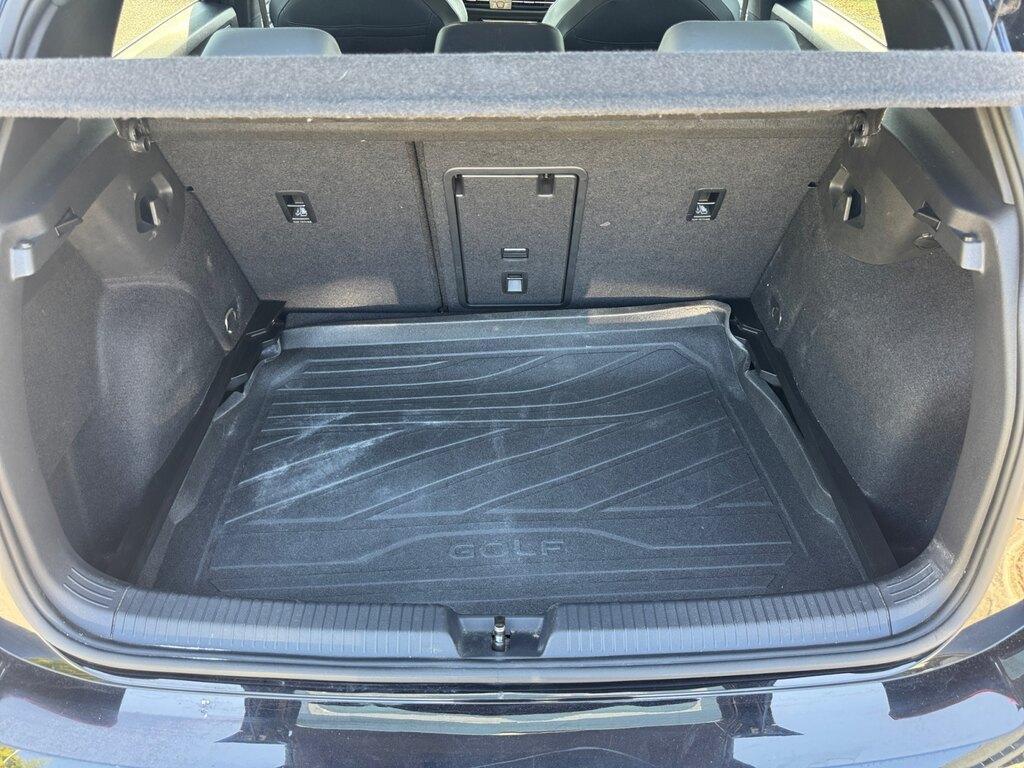 Volkswagen Golf 1.5 etsi 130CV DSG R-Line (MHEV)