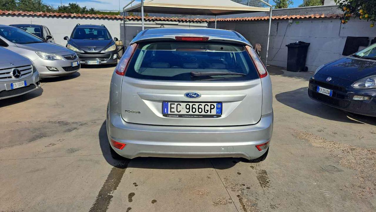 Ford Focus 1.6 (115CV) 5p. Bz.- GPL Titanium