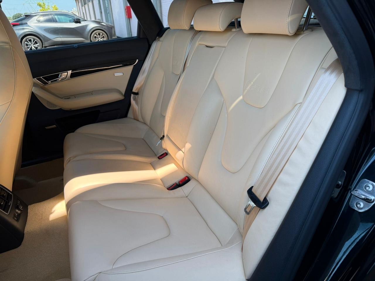 Audi RS6 RS 6 5.0 V10 FSI quattro tiptronic