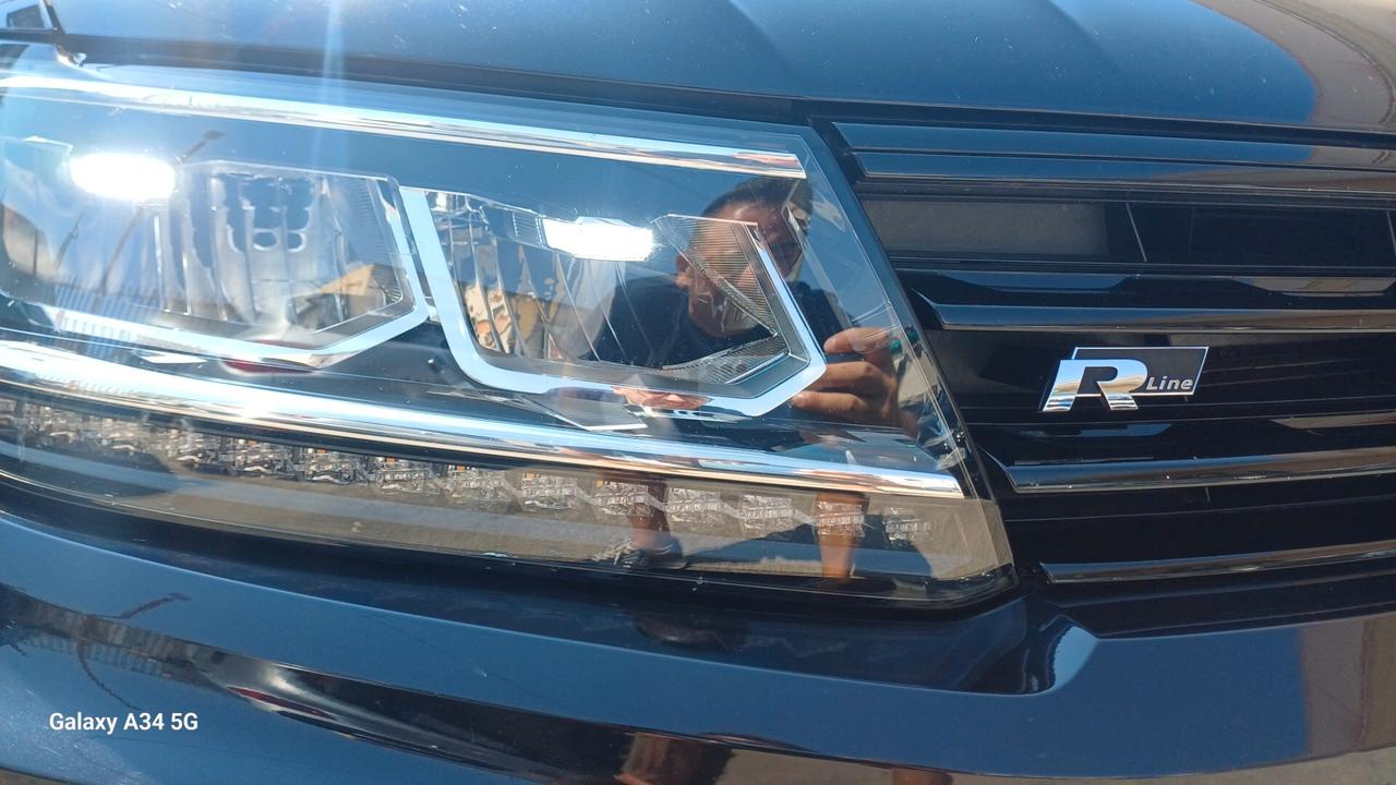 Volkswagen Tiguan 1.6 TDI R-LINE TETTO APRIBILE