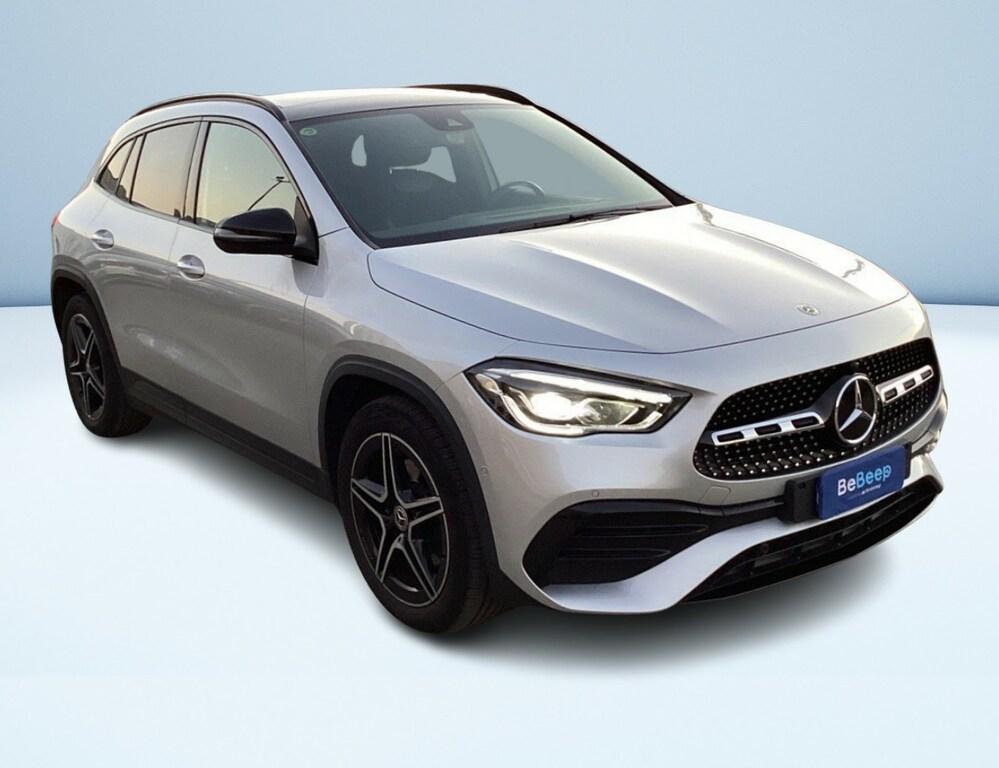 Mercedes GLA 200 200 D Premium 4Matic 8G-DCT