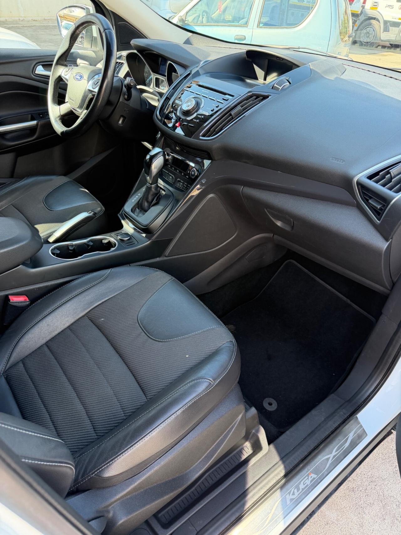 Ford Kuga 2.0 TDCI 163 CV 4WD Powershift Titanium