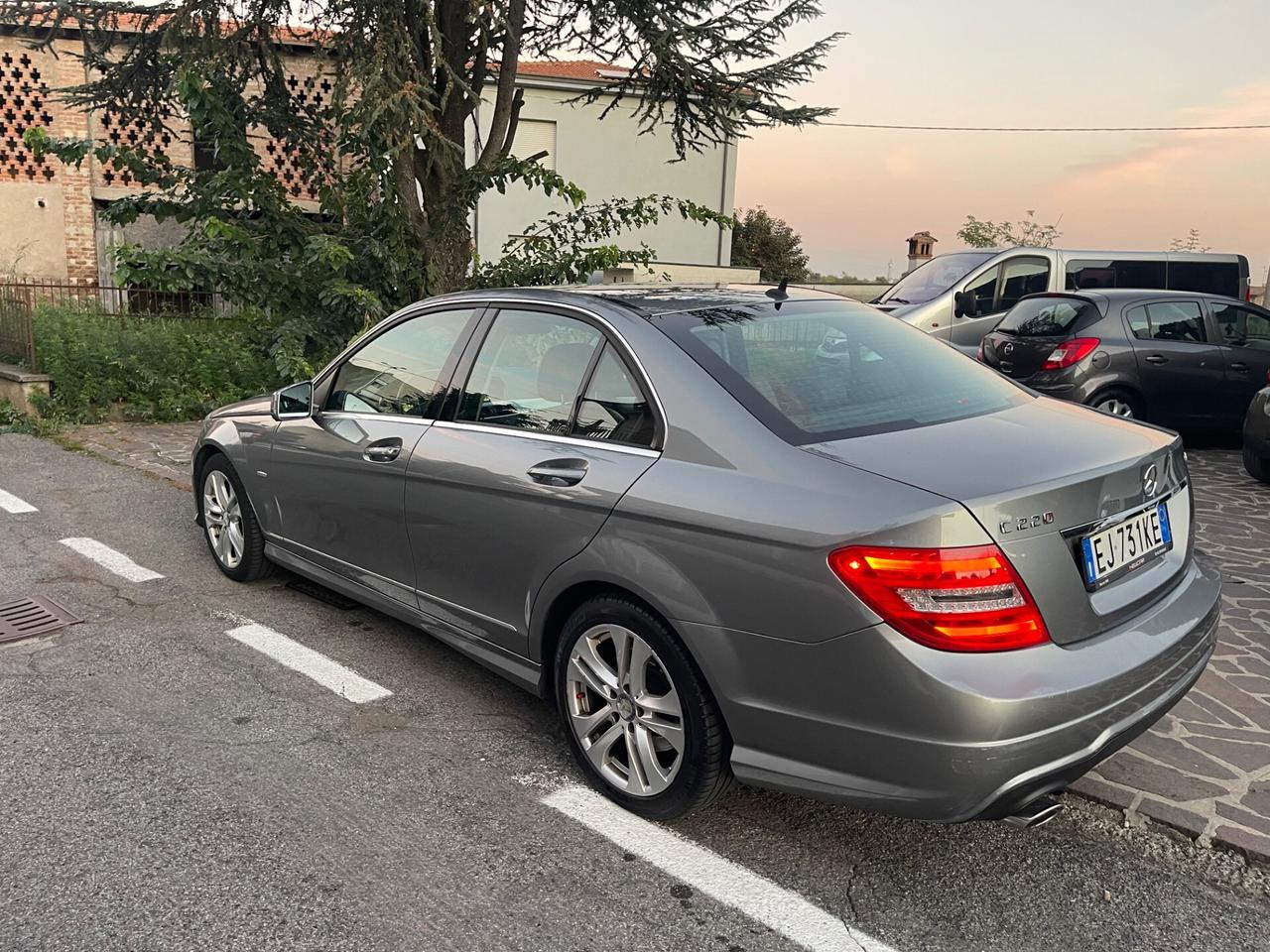 Mercedes-benz C 220 CDI BlueEFFICIENCY Avantgarde