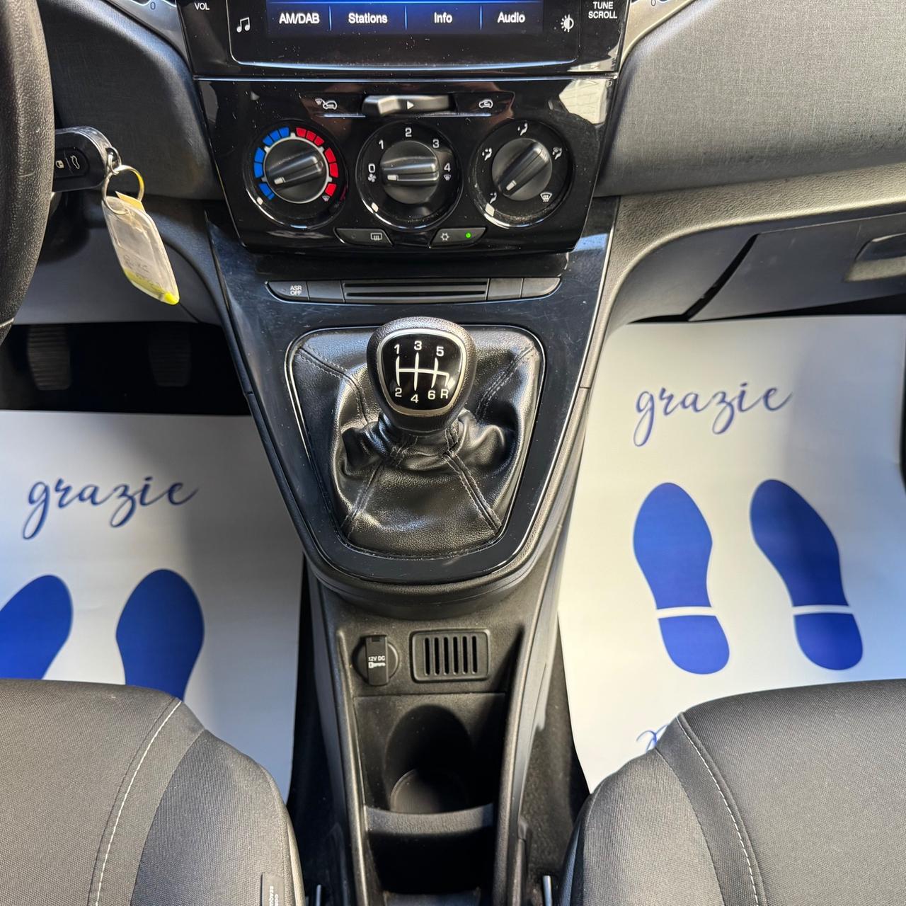 Lancia Ypsilon GOLD 1.0 HYBRID