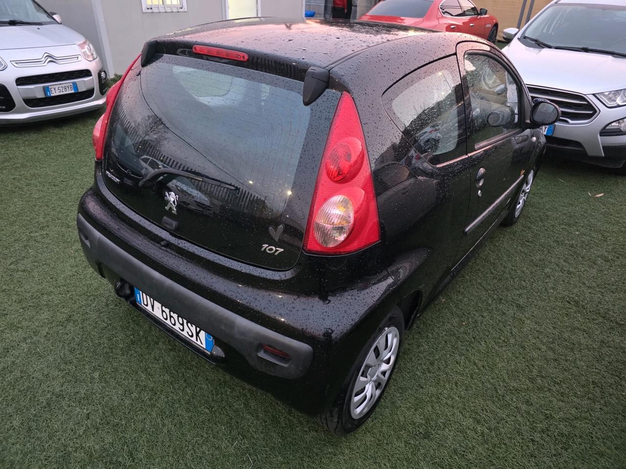 Peugeot 107 1.0 68CV 3p. Neopatentati