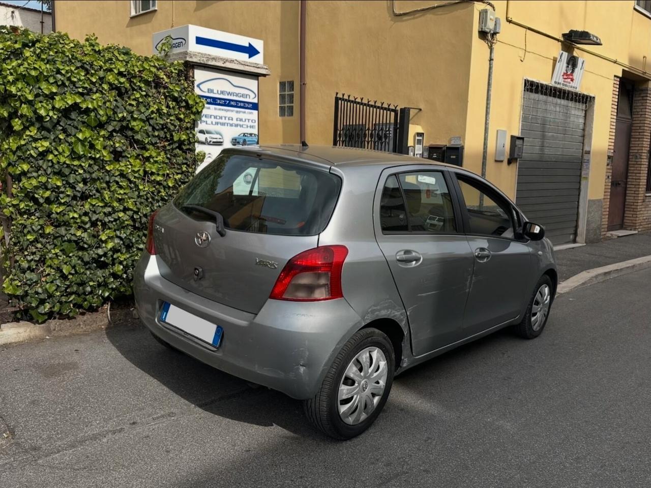 Toyota Yaris 1.3 Benzina 5 porte 87cv Ottima anche x NEOPATENTATI