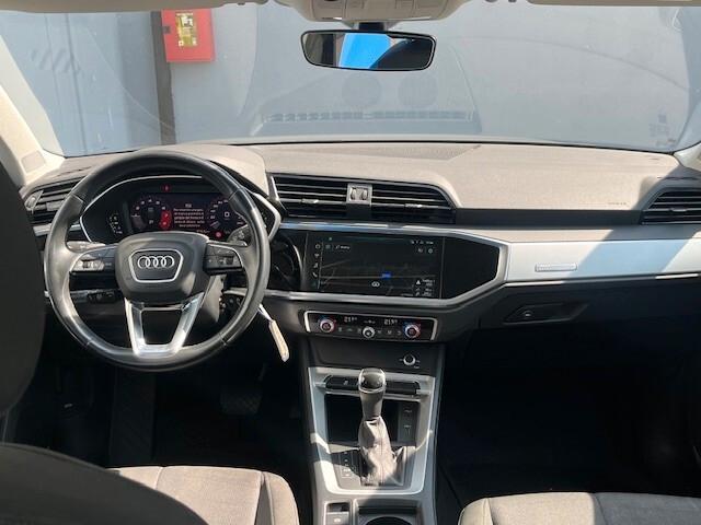 Audi Q3 35 TFSI S tronic Business Advanced