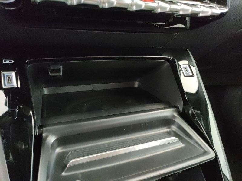 Peugeot 2008 PureTech 130 S&S EAT8 Allure