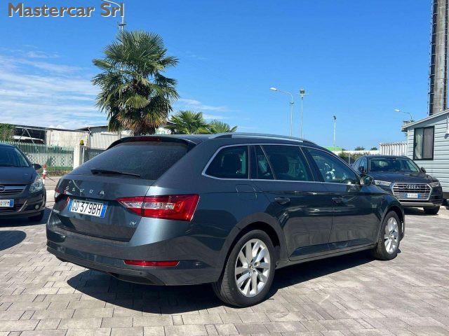 SKODA Superb Wagon iV 1.4 tsi phev Executive dsg - GD379BH