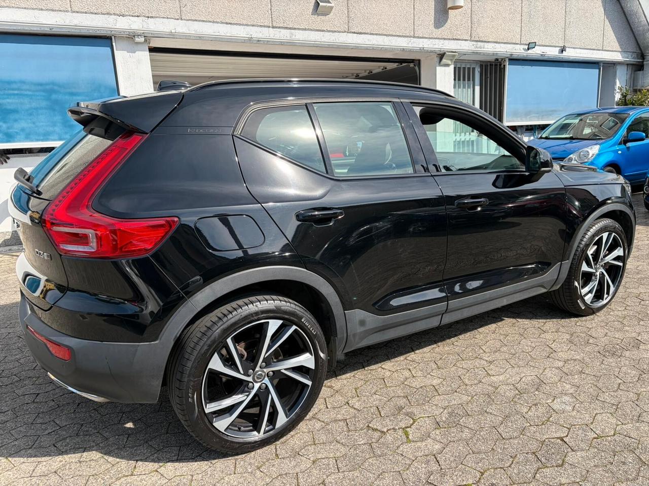 Volvo XC40 D3 Geartronic R-design*EURO6*NAVI