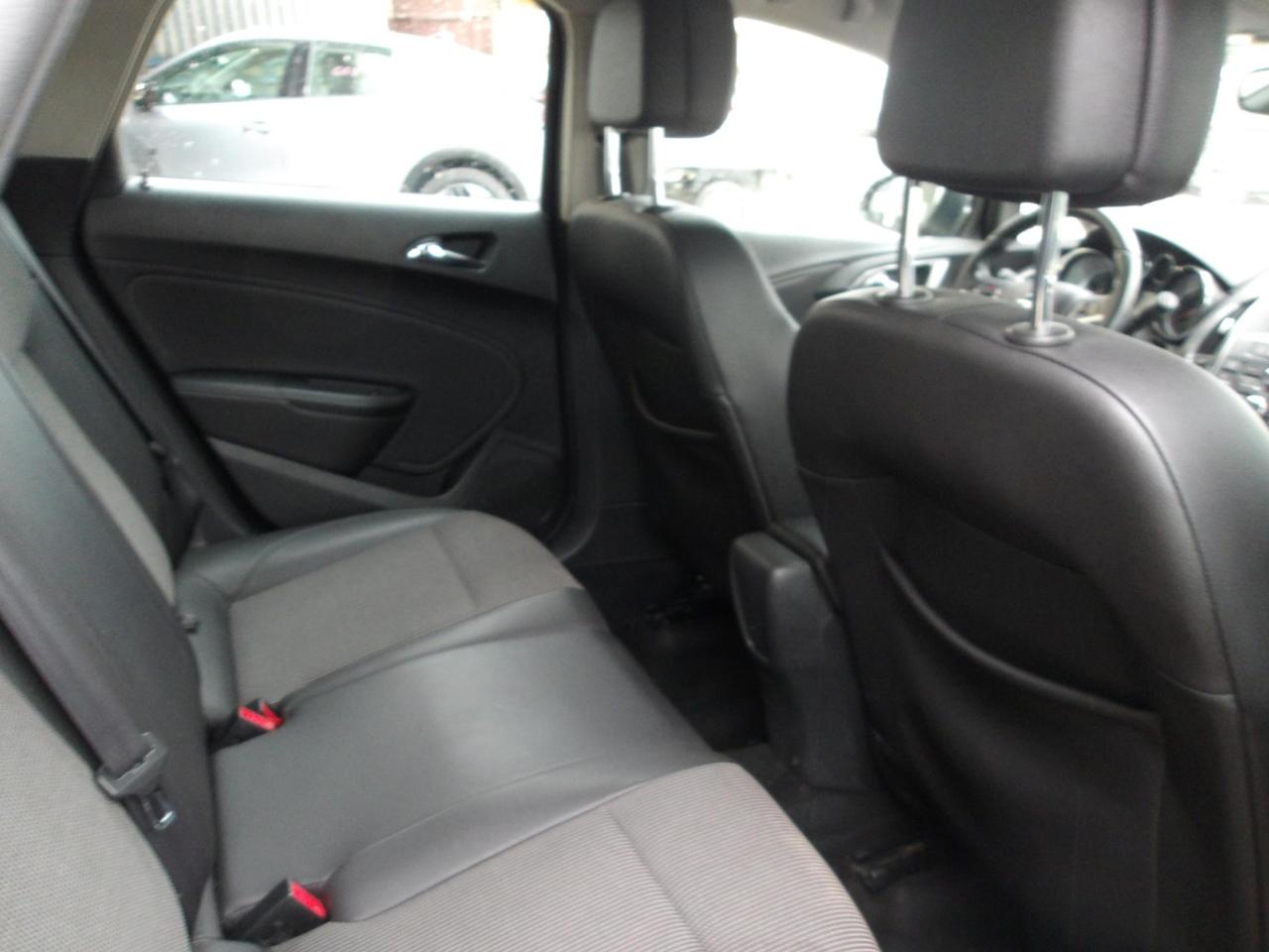 Opel Astra Sports Tourer 1.6 cdti (ecoflex) Cosmo s&s 136cv