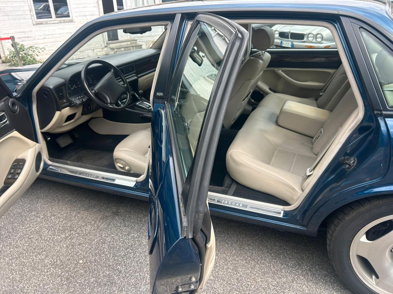 Jaguar XJ XJR 4.0 cat