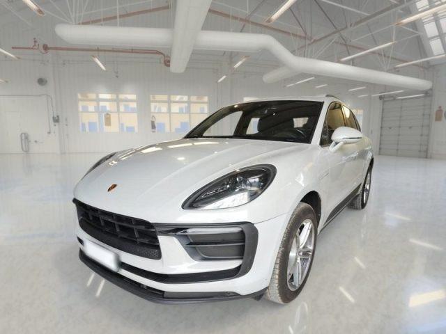 PORSCHE Macan 2.0