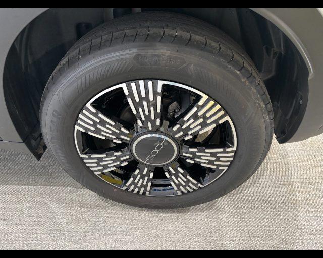 FIAT 600 1.2 hybrid 110cv auto