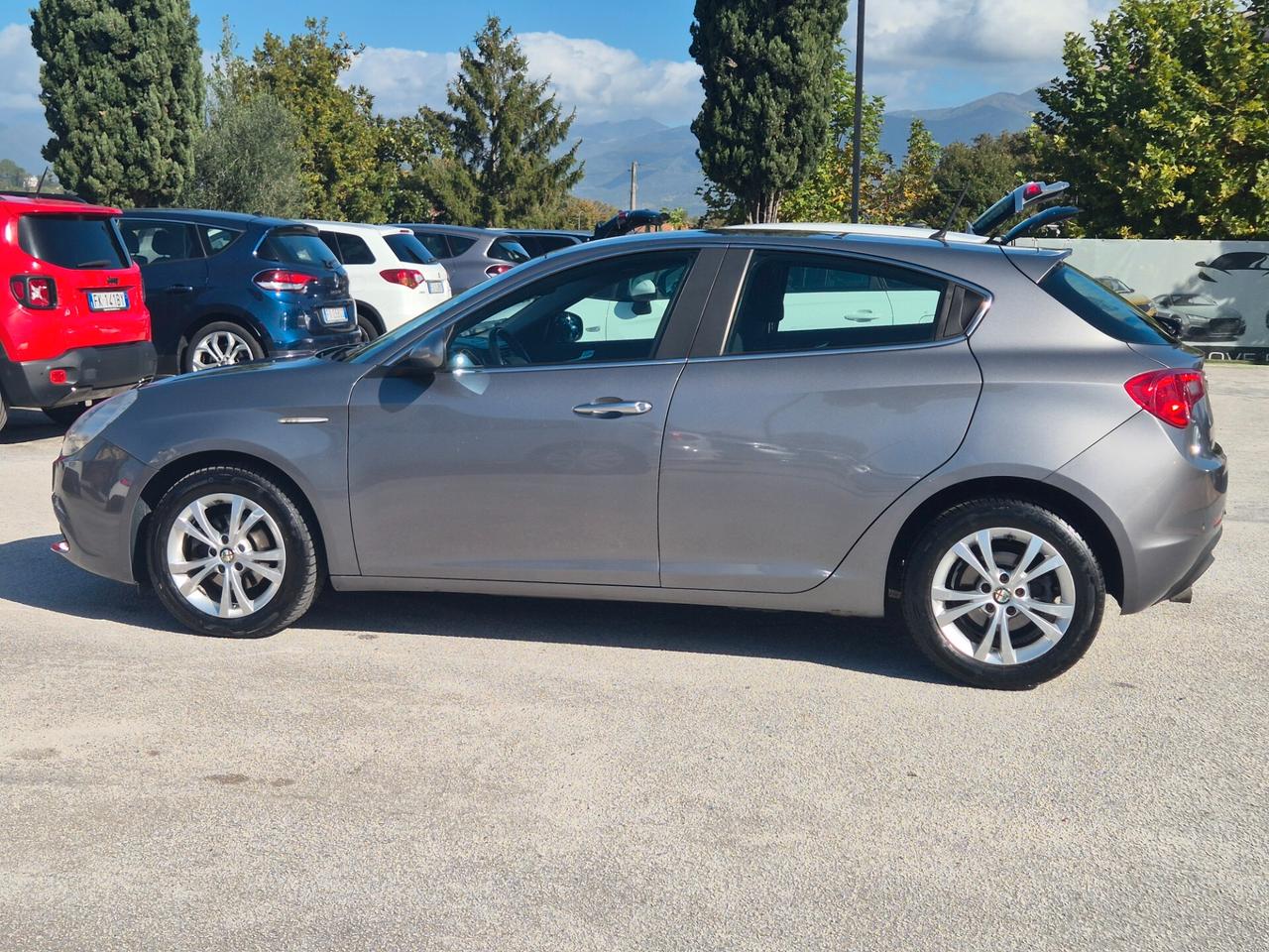 Alfa Romeo Giulietta 1.6 JTDm-2 105 CV Distinctive