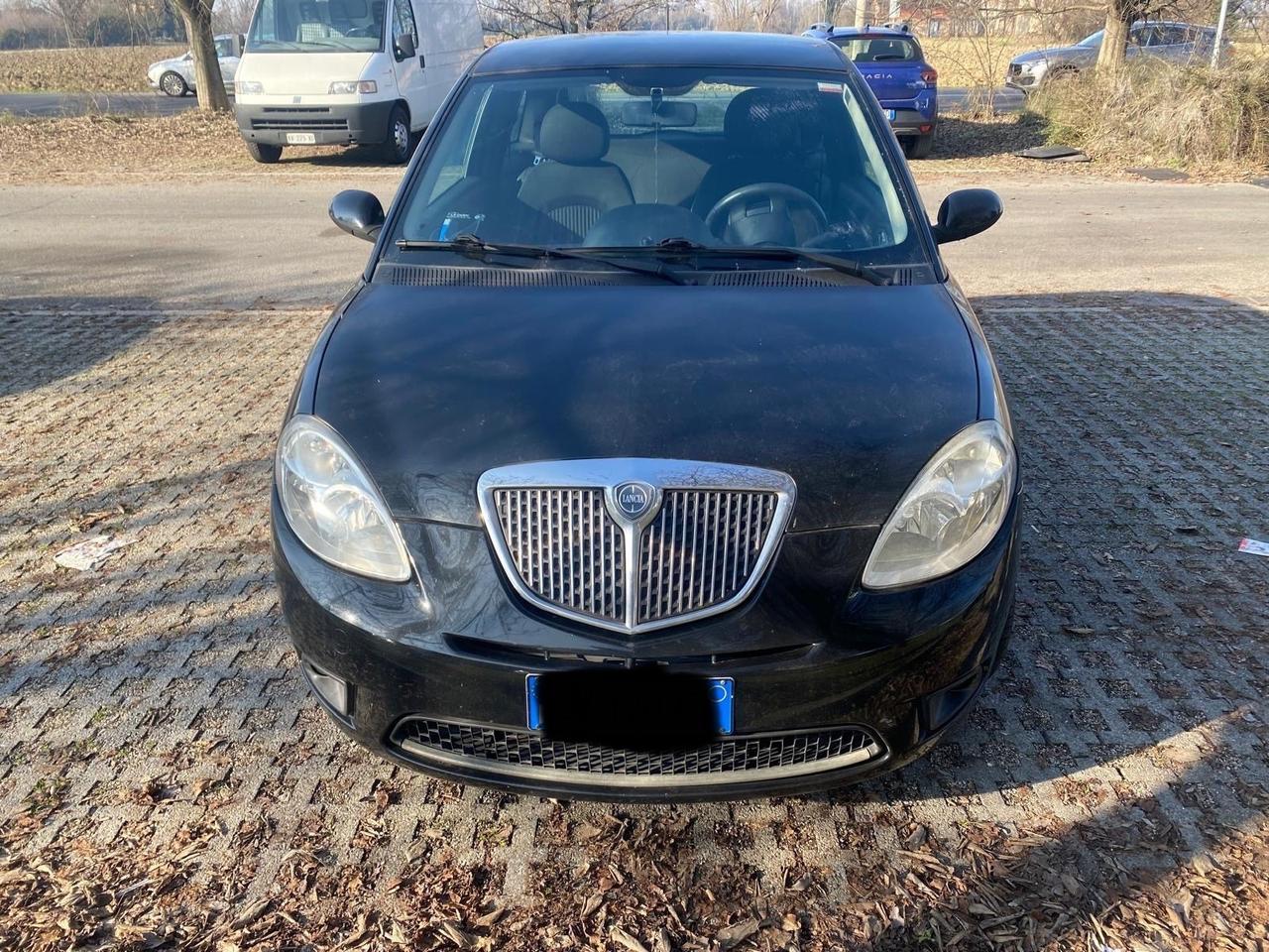 Lancia Ypsilon 1.2 Oro