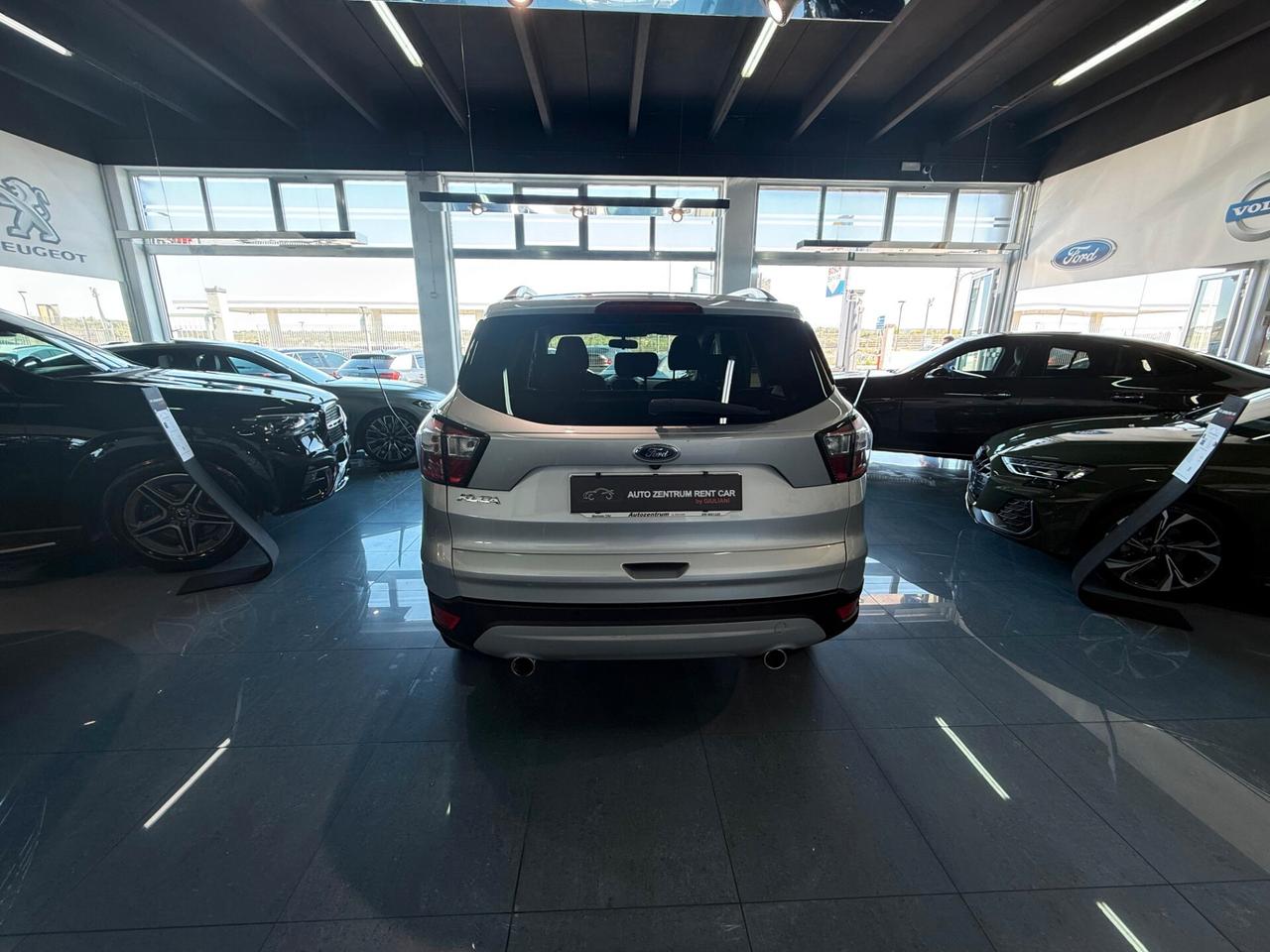 Ford Kuga 1.5 TDCI 120 CV S&S 2WD Business