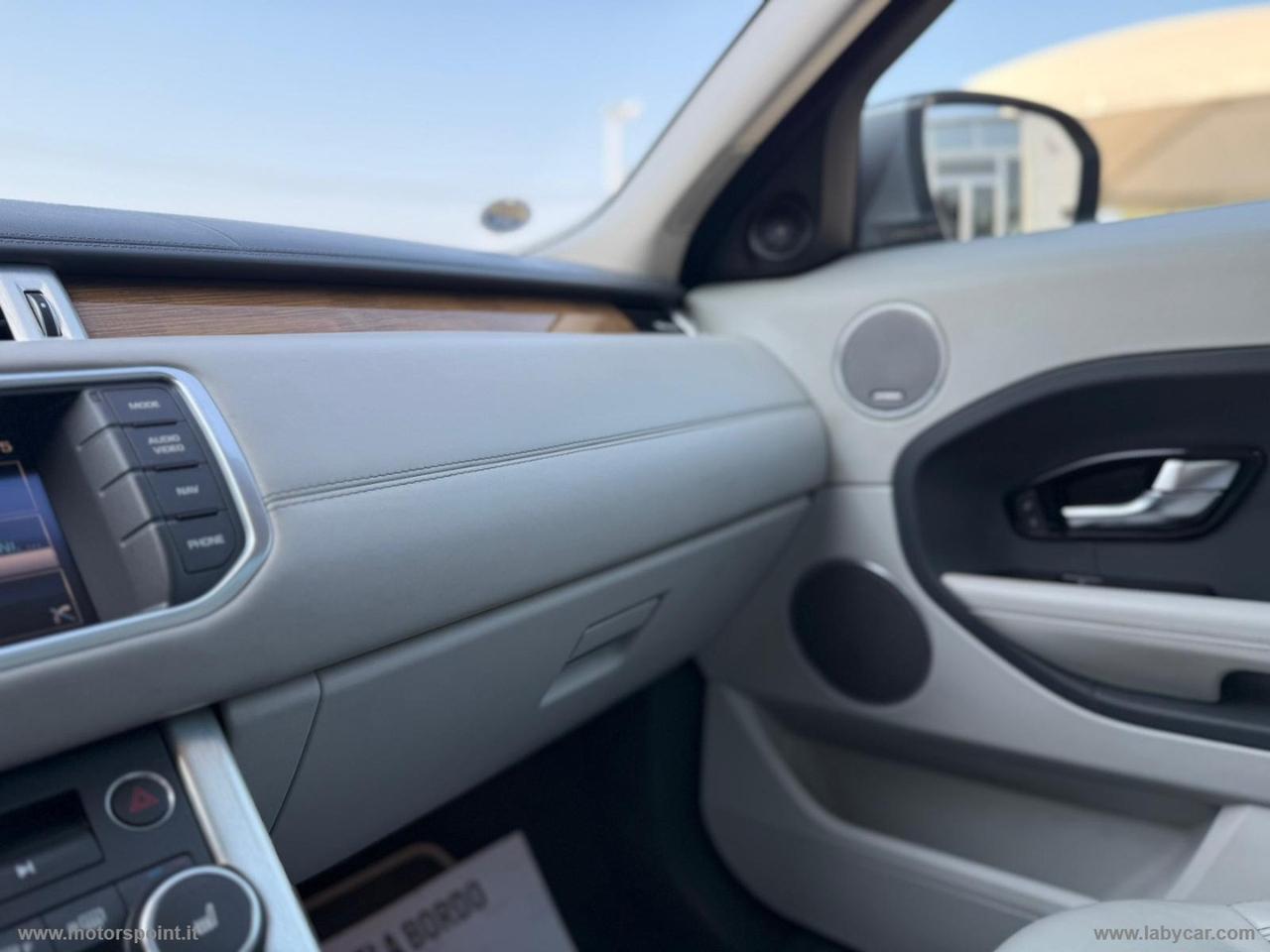 LAND ROVER RR Evoque 2.2 Sd4 5p. Prestige