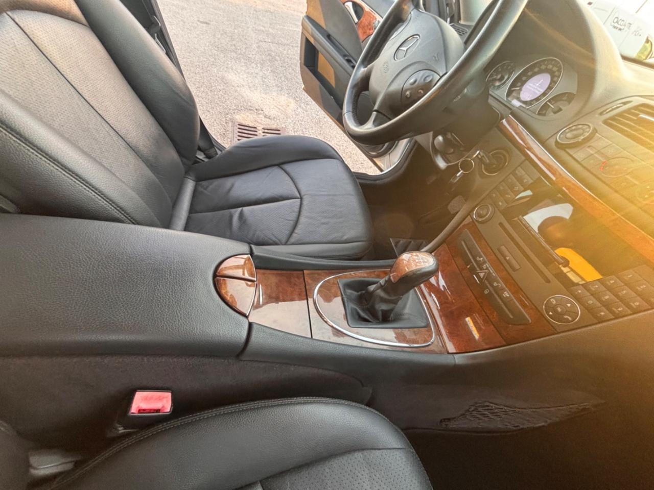 Mercedes-benz E 220 CDI cat Elegance