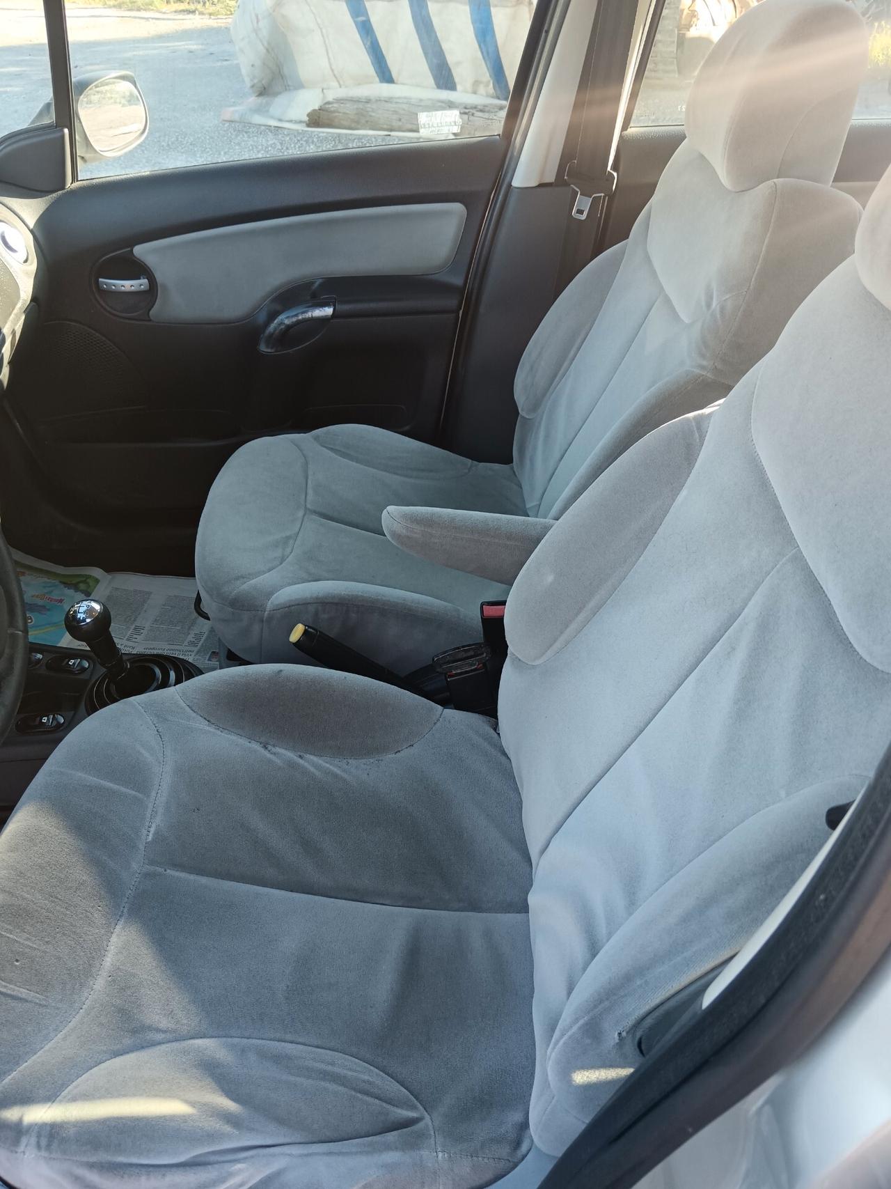 Citroen C3 1.4 HDi 70CV Exclusive