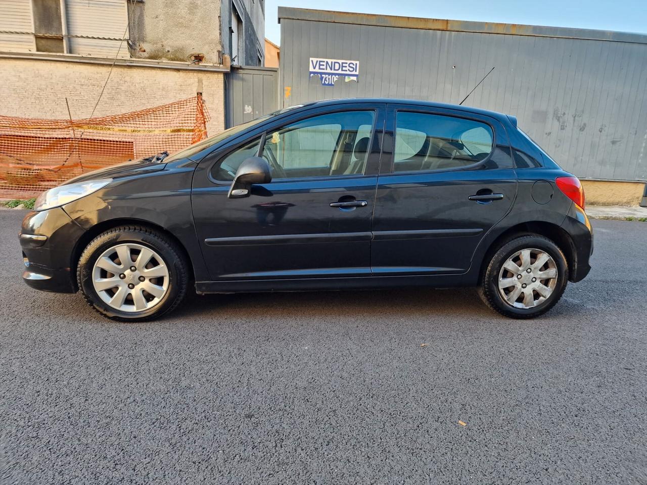 Peugeot 207 1.4 8V 75CV 5p. ENERGIE