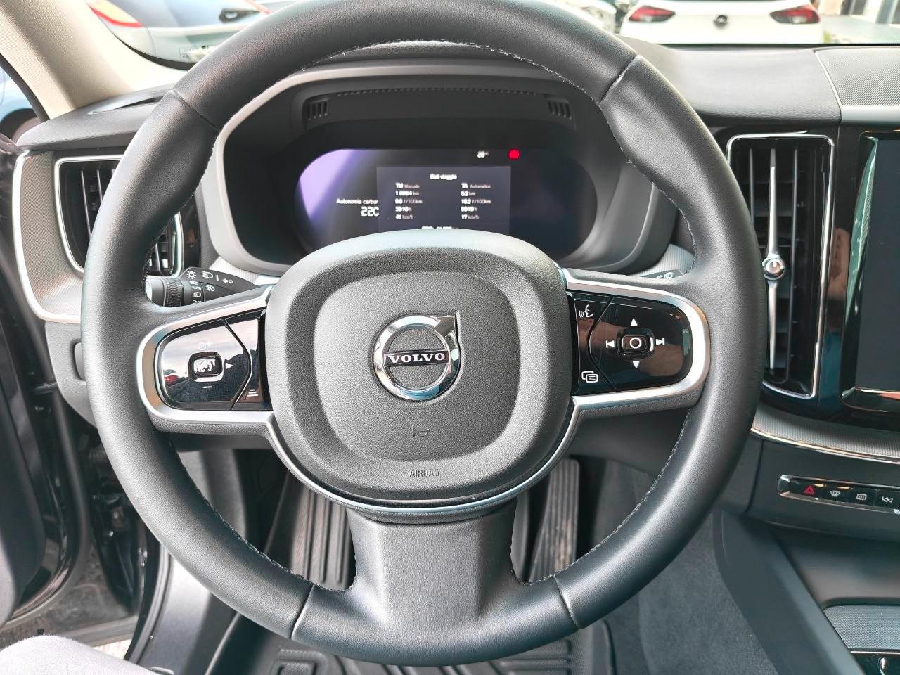 VOLVO XC60 (2017-->) XC60 B5 AWD automatico Ult...