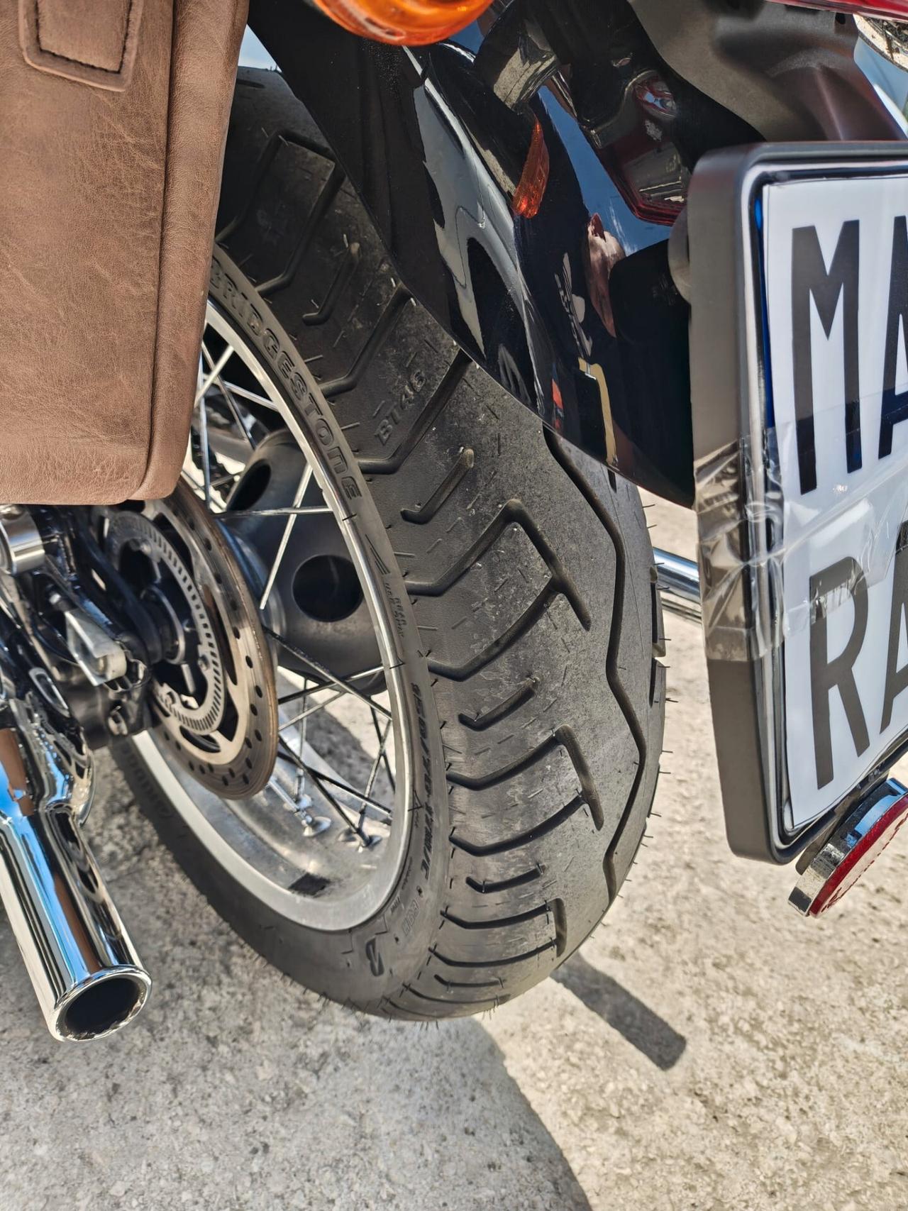 Triumph Bonneville T120 Tutti i tagliandi dimostrabili con fatture .unico Proprietario