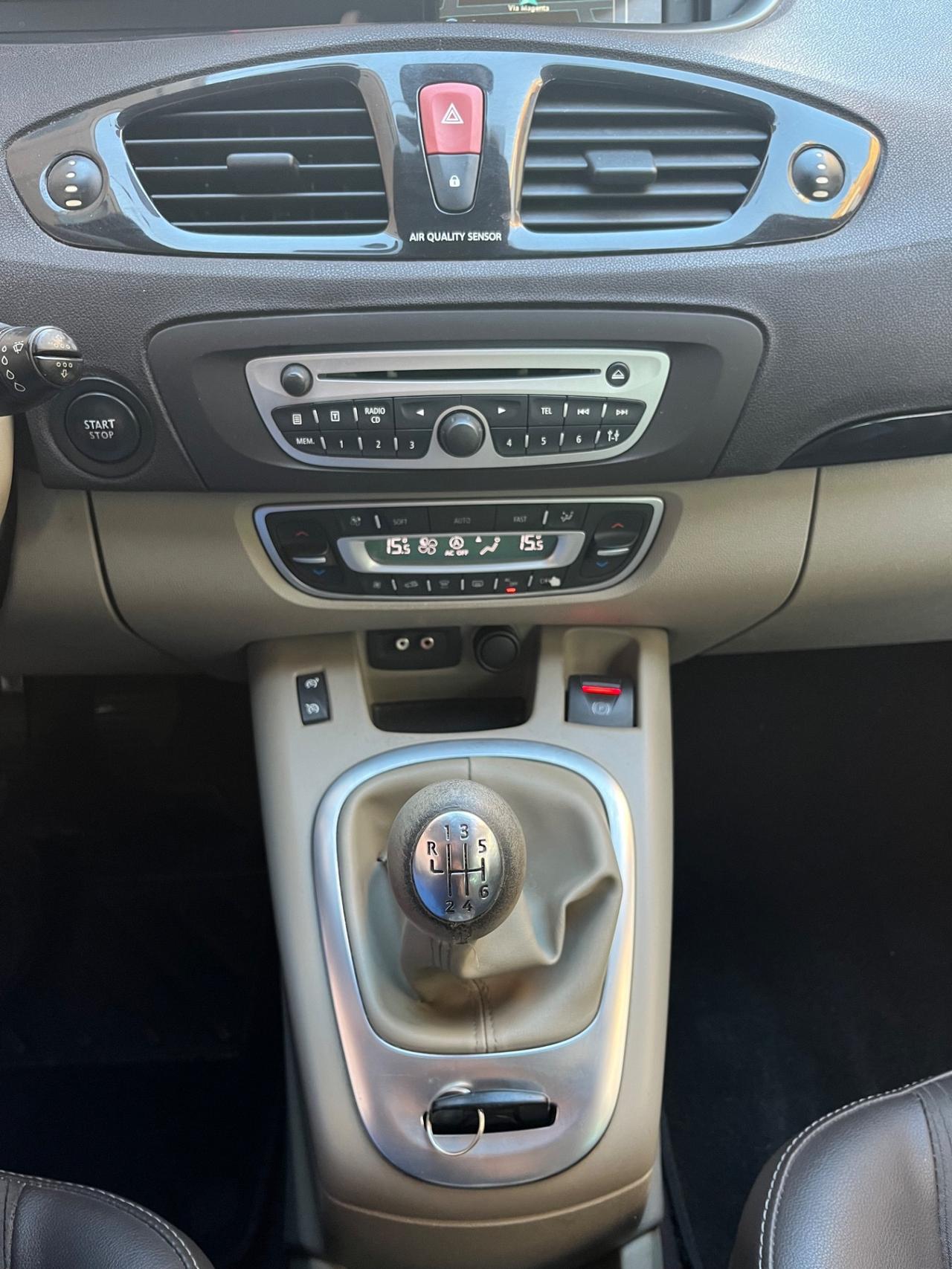 Renault Scénic X-mod 1.9 dCi 130CV
