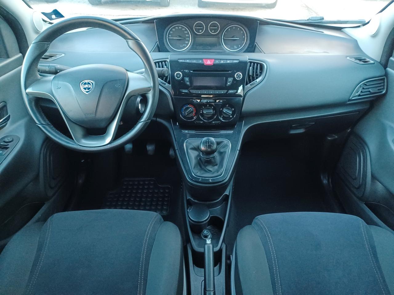 Lancia Ypsilon 1.2 GPL ECOCHIC UNICO PROPRIETARIO