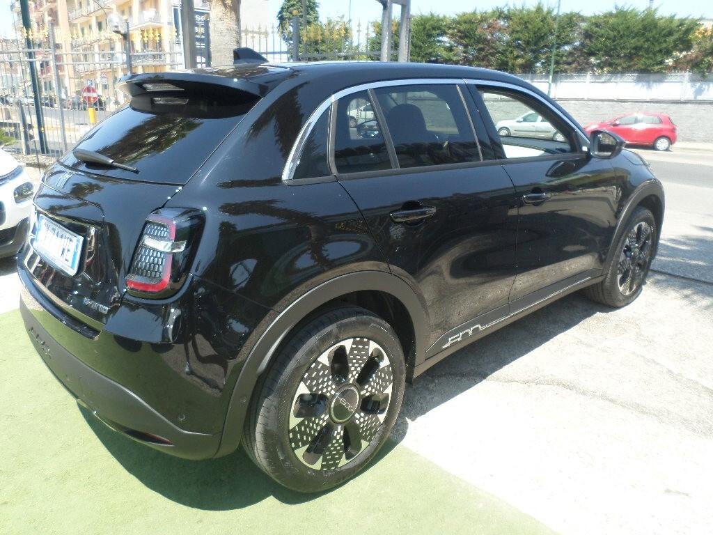 Fiat 600 Hybrid 100 CV DCT MHEV La Prima