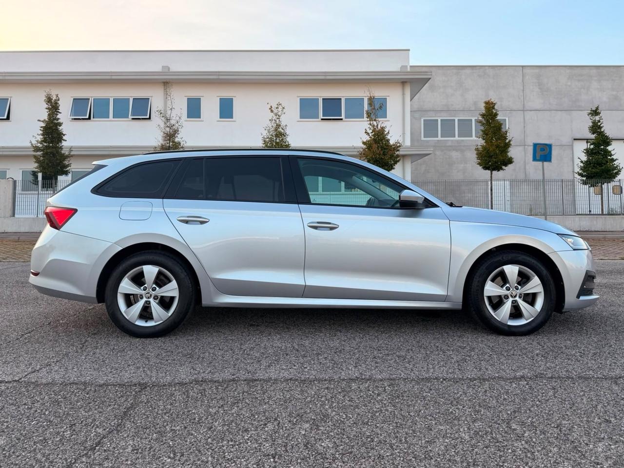 Skoda Octavia 1.5 G-TEC DSG Wagon Executive