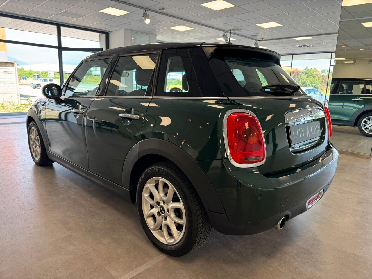 Mini 1.5 Cooper D Business XL 5 porte