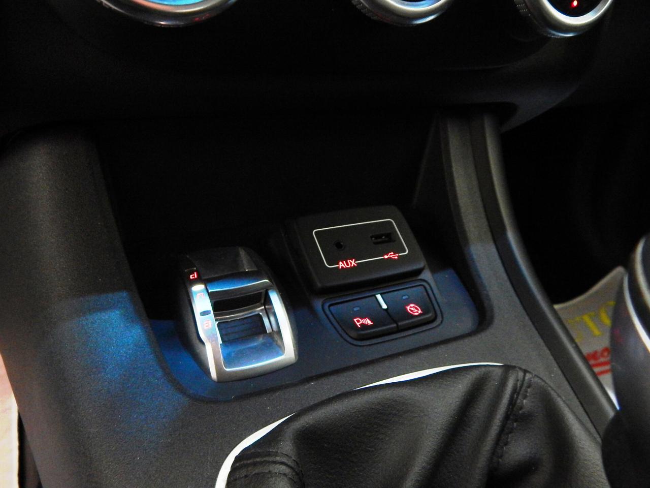 Alfa Romeo Giulietta 1.6 jtdm Super 120cv my19 NAVI-PARK-KAMERA-XENON