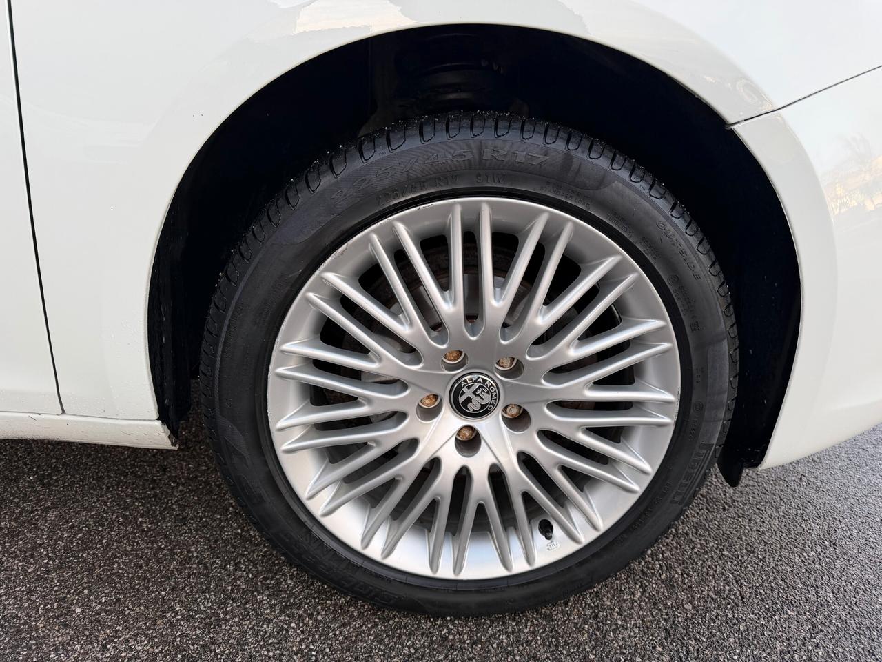 Alfa Romeo Giulietta 1.4 Turbo Full Optional Neopatentati